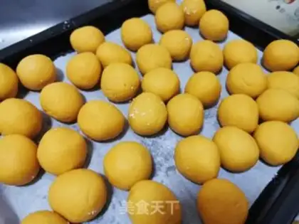 Make Snow Potato Corps step 4