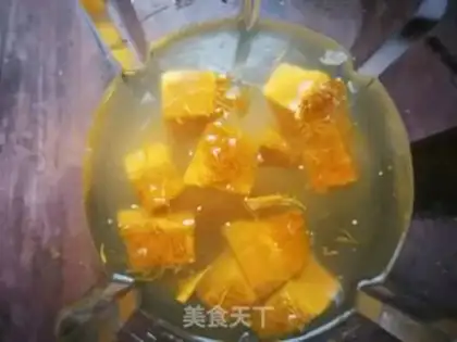 Make Pumpkin poach soup step 3