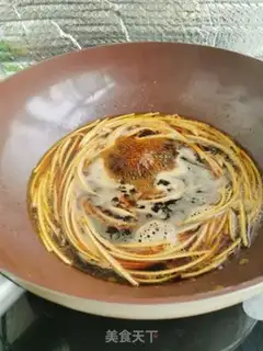 Make Fried egg acid noodles step 2