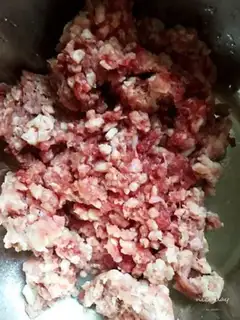 Make Beefball radish soup step 1