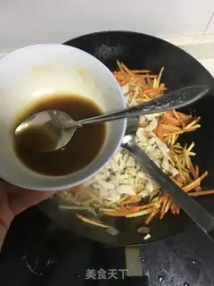 Make Fish fragrance chicken chest step 3