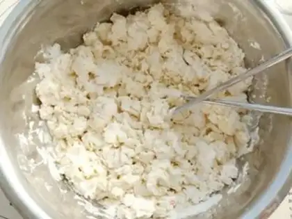 Make Four-Girl dumplings step 1