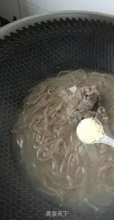 Make Sour spicy sauerkraut noodles step 7