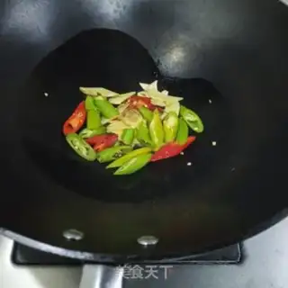 Make Paprika scallops step 1