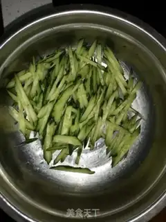 Make Cucumber piping step 0