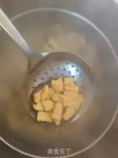 Make Fired cat ears step 12