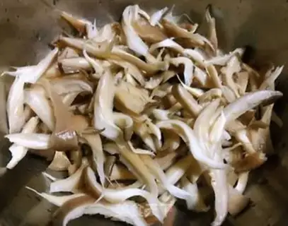 Make Fry eggs step 1