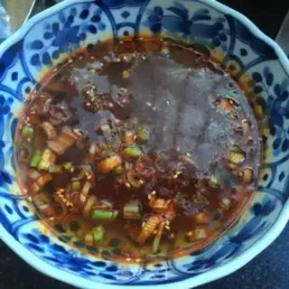 Make Red-oiled soup and lamb dumplings step 8