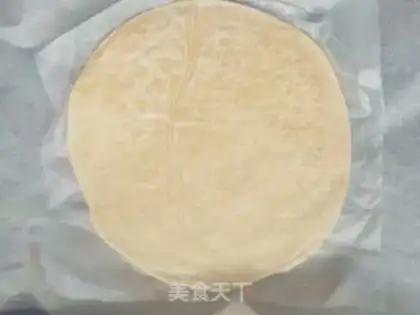 Make A simple hand grab apple pie step 5