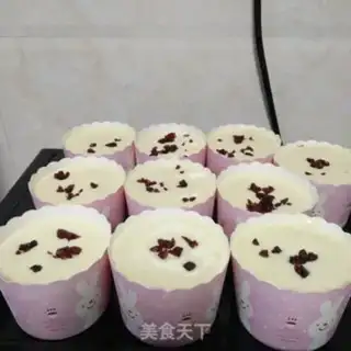 Make Cranberry cupcakes step 9