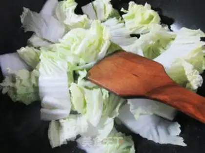 Make Tofu with tomato cabbage step 2