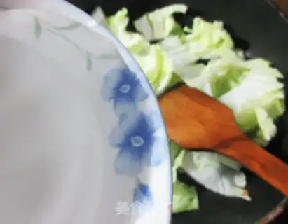 Make Tofu with tomato cabbage step 3