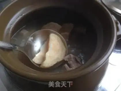 Make Piggy bone soup step 4