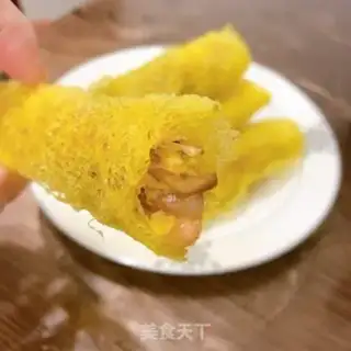 Make The Golden Spring Roll step 7