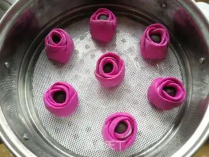 Make Flamingo roses step 11