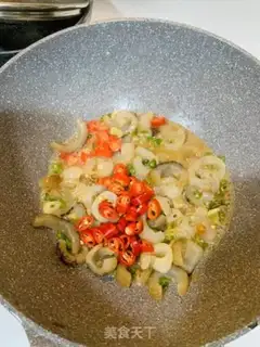 Make Little chili peppers for sea cucumber step 2