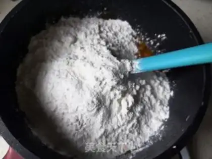 Make Pumpkin crackers step 1