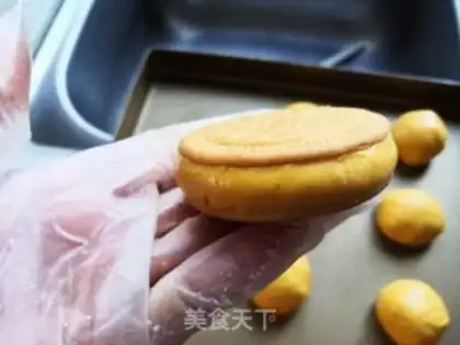 Make Pumpkin crackers step 6