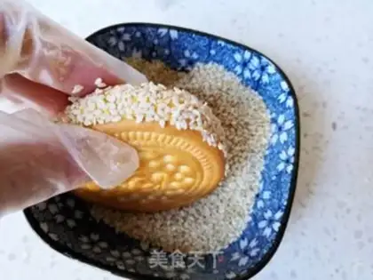 Make Pumpkin crackers step 7