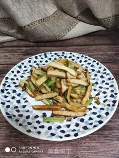Make Celery fried beans step 8