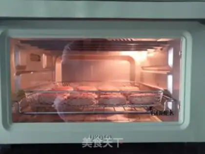 Make Pumpkin crackers step 9