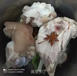 Make Scorch radish soup step 0