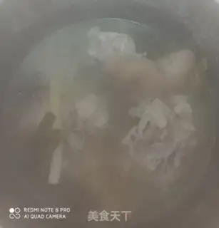 Make Scorch radish soup step 1