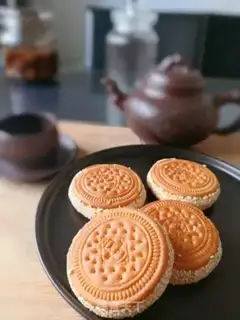 Make Pumpkin crackers step 11