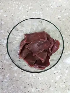 Make Pork, Dutch beans step 1