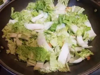 Make Chickenball, cabbage powder step 7