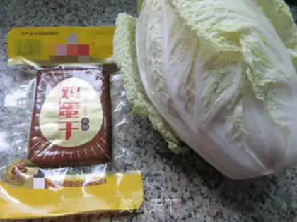Make Eggs dry and sprouts step 0