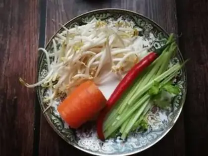 Make Carrot bean sprouts of celery step 0