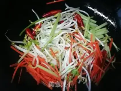 Make Carrot bean sprouts of celery step 4