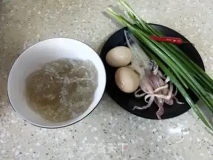 Make Eggs and pickles step 0