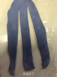 Make The blue chrysanthemum step 1