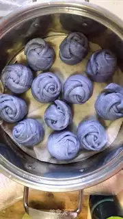Make The blue chrysanthemum step 6