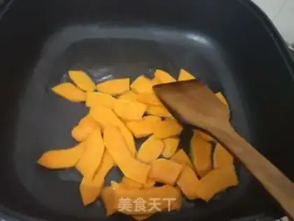 Make Pumpkin noodles step 2