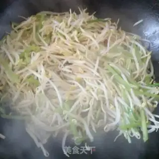 Make ♪ Celery fried bean sprouts ♪ step 3