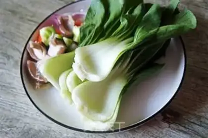 Make Hot noodles step 1