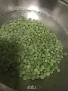 Make Mashed milk and green beans step 1