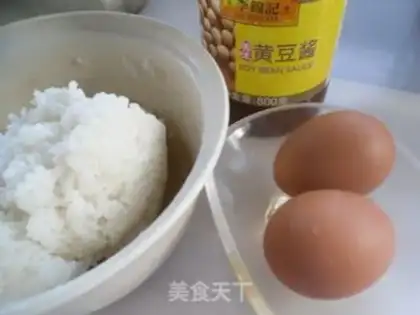 Make Egg sauce and rice step 0