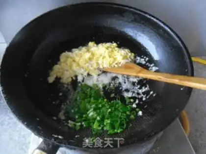 Make Egg sauce and rice step 3