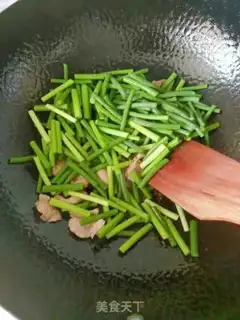 Make Garlic fried meat step 2