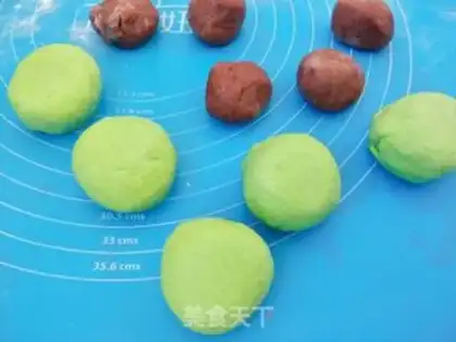 Make Lotus bean bag step 1
