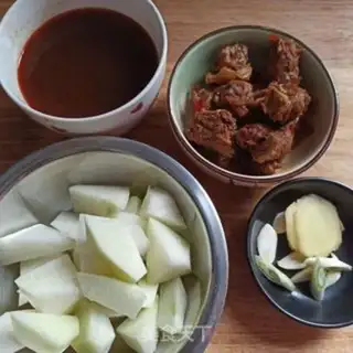 Make Spicy beef gravy step 0
