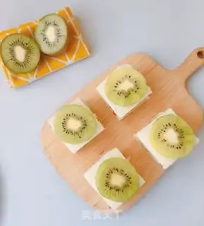 Make Peach and jam sandwich step 5