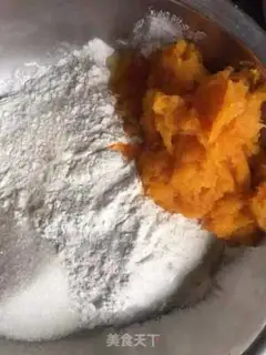 Make Pumpkin buns step 1
