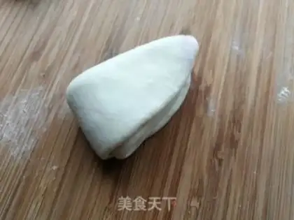 Make Two-coloured dragon heart buns step 10