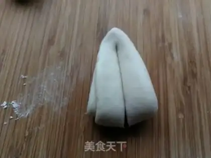 Make Two-coloured dragon heart buns step 11