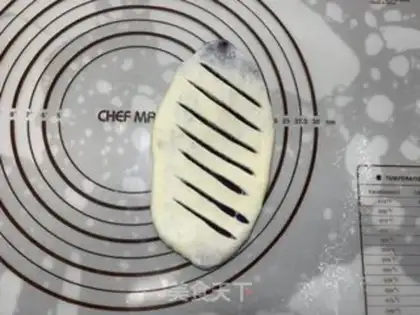 Make Spam rolls step 12